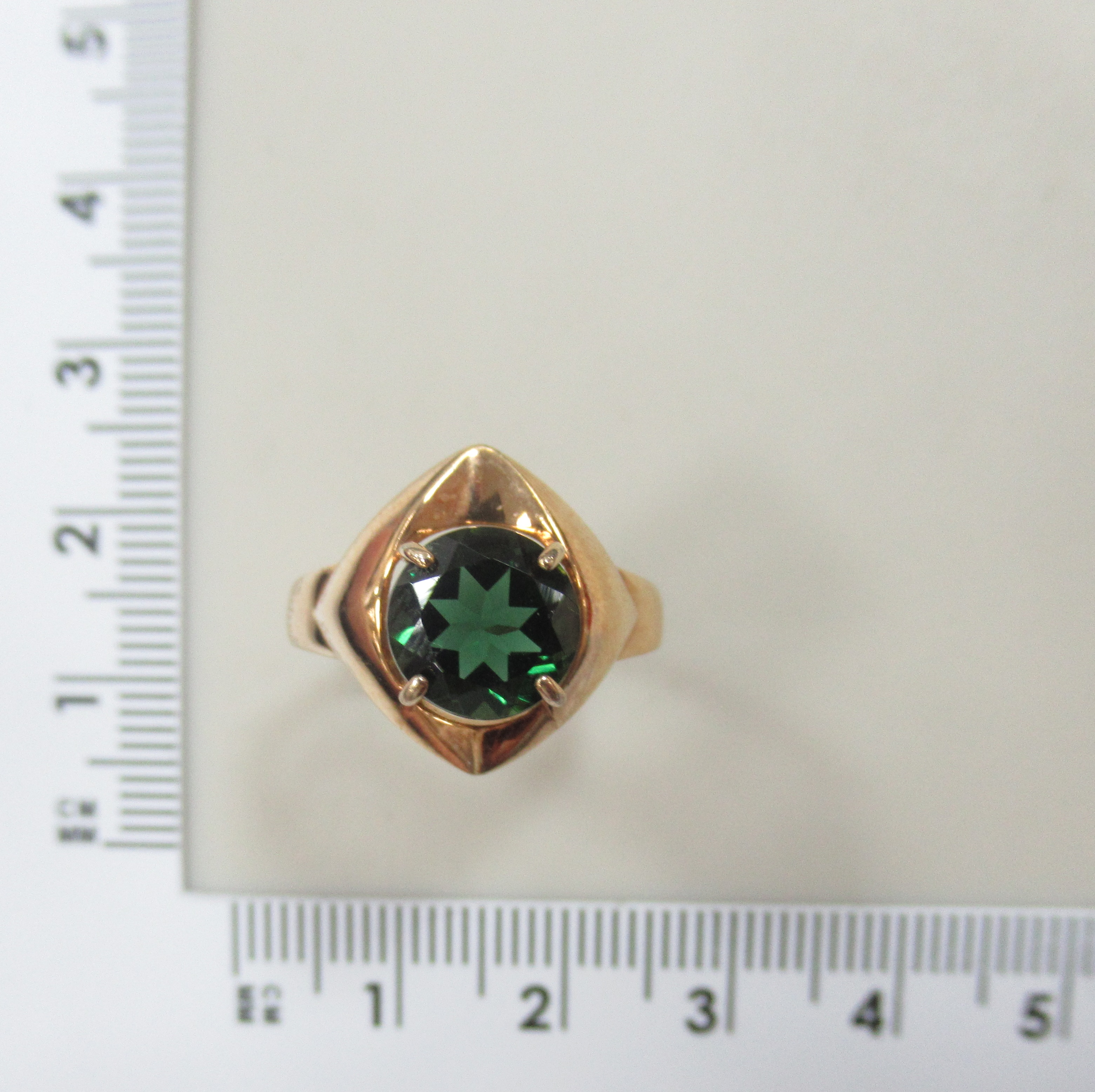 Серебряное кольцо 925 пробы; вставки 1 Турмалин Ситалл;